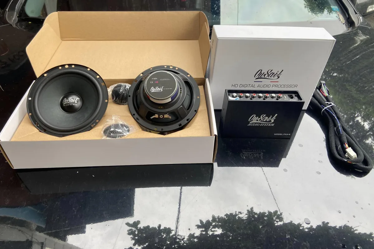 Độ Combo Âm Thanh Alpine Cho Xe VinFast Nerio Green