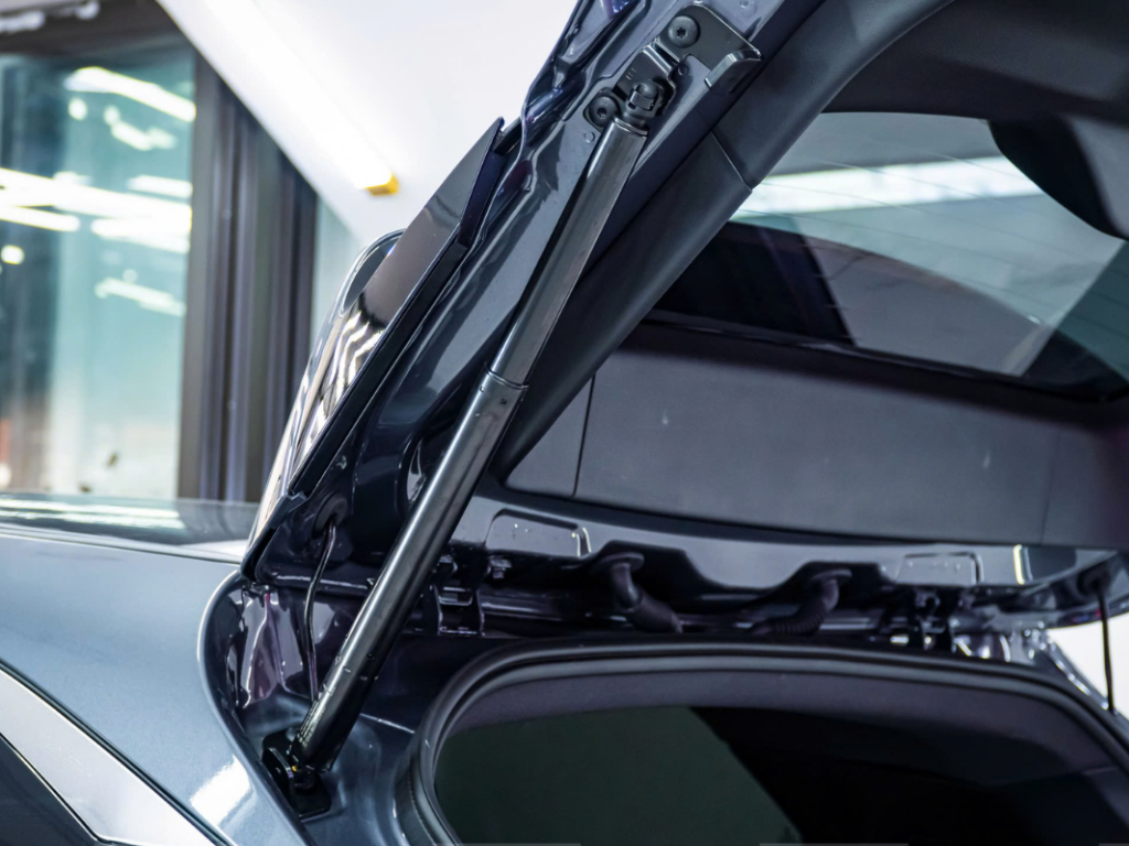 Độ Cốp Điện Đá Cốp Cho Xe VinFast Limo Green