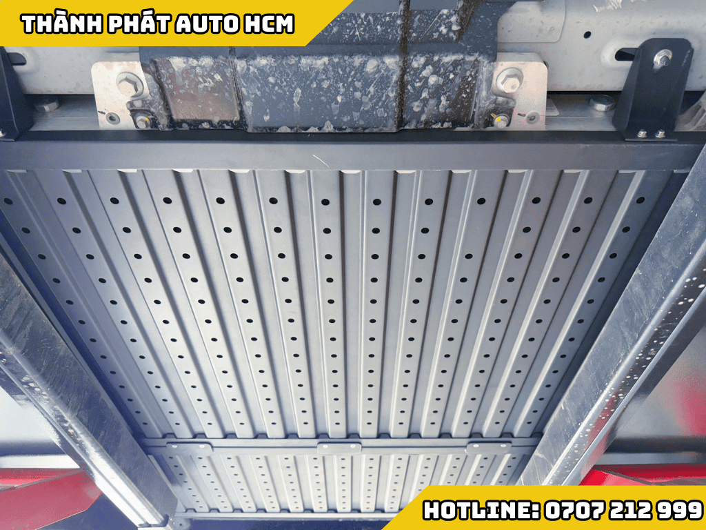 Tấm Ốp Bảo Vệ Pin Vinfast VF5