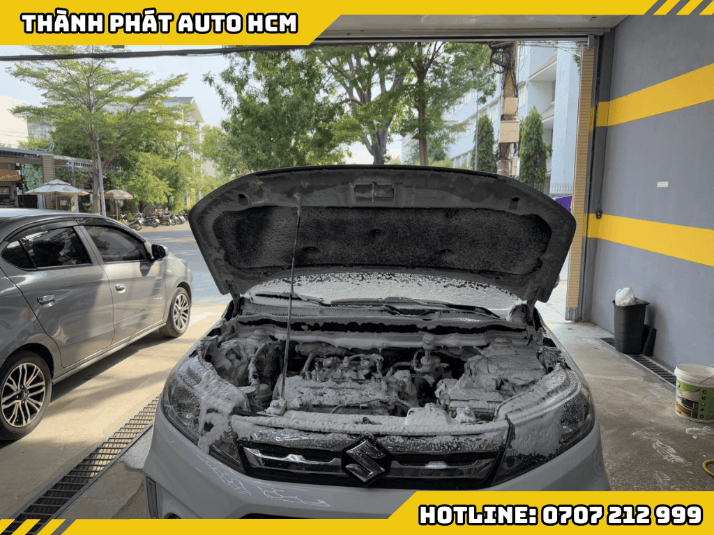 Vệ Sinh Nội Thất Ô Tô Tận Nơi Tại Quận Gò Vấp