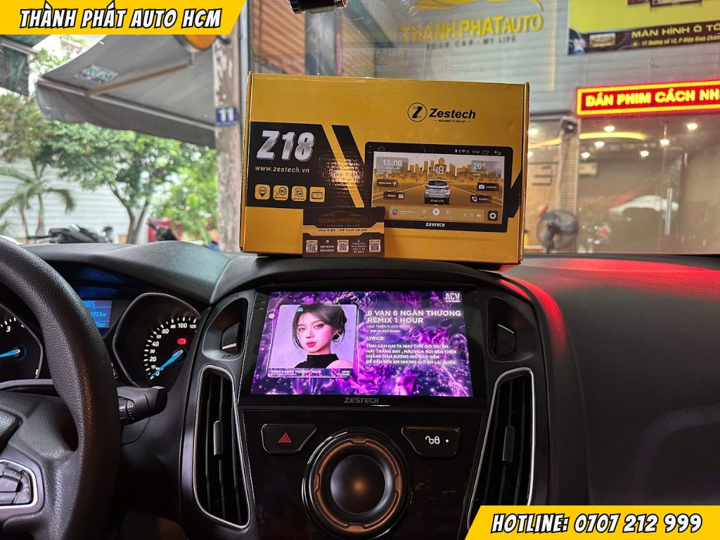 màn hình xe Ford Focus