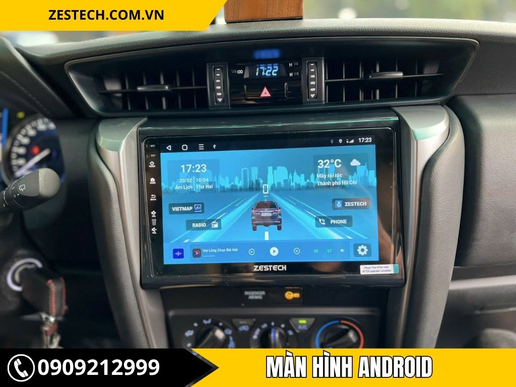 màn hình xe fortuner