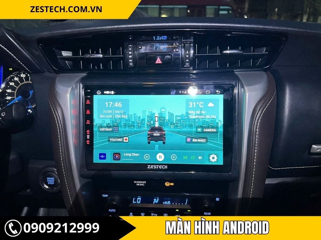 màn hình xe fortuner