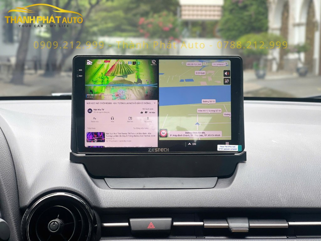 màn hình Android Mazda 2 - chia đôi màn hình