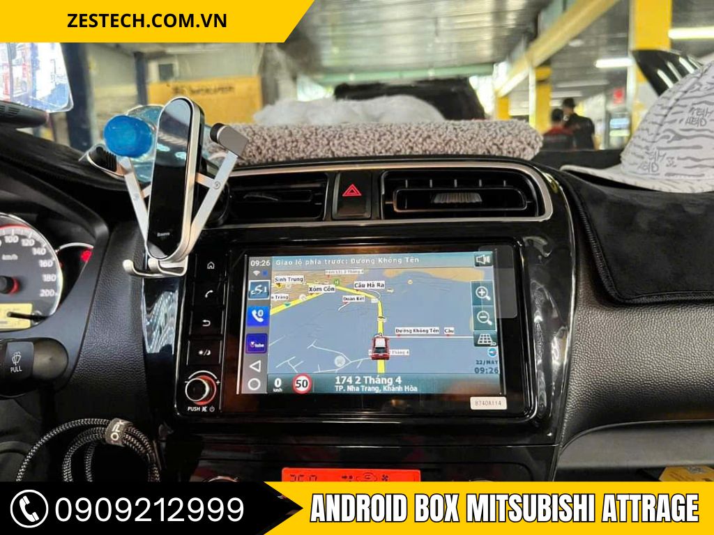 Lắp android box Attrage