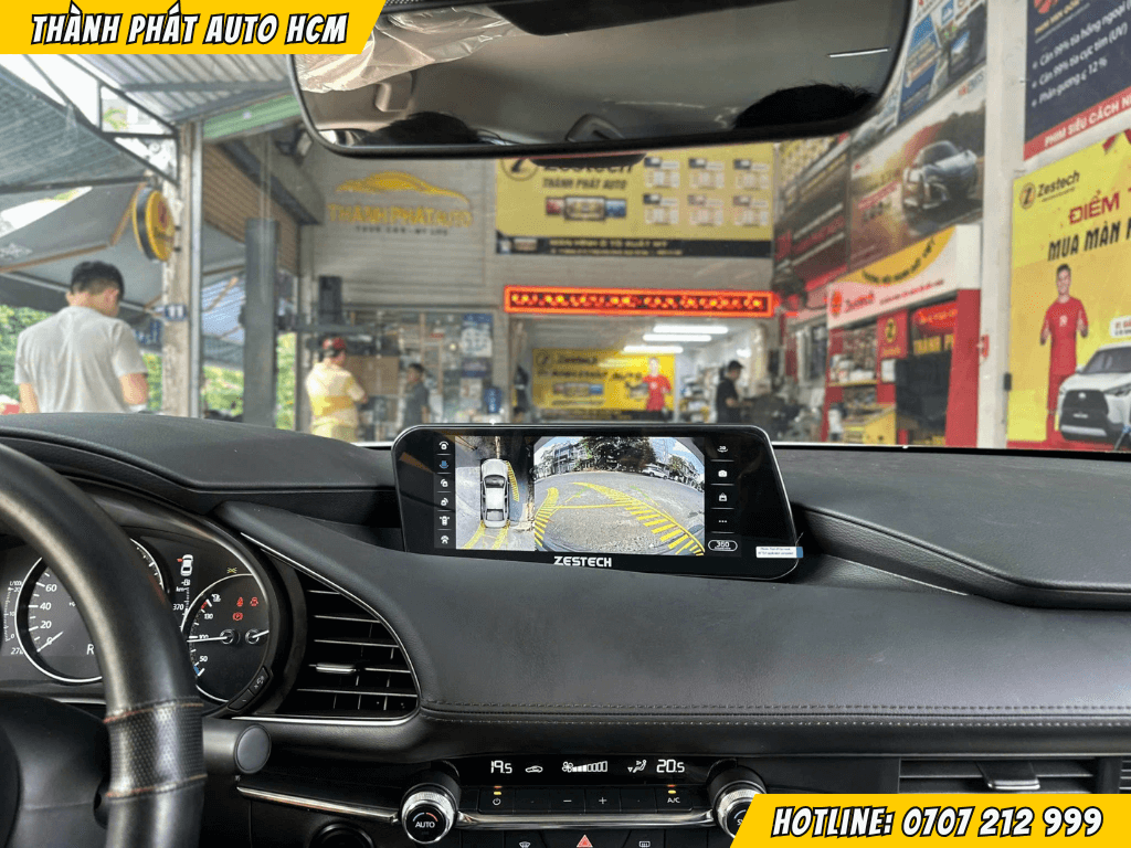 màn hình xe Mazda 3