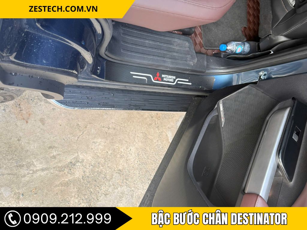 Bậc bước chân destinator