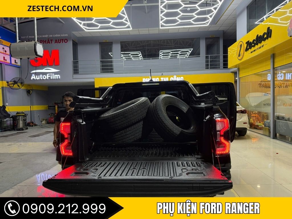 Phụ Kiện Xe Bán Tải Ford Ranger XLS 2025 Tại TP.HCM