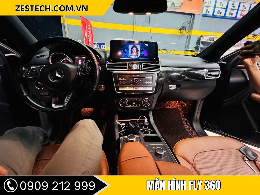 Màn hình Fly 360 cho Mercedes GLE 400