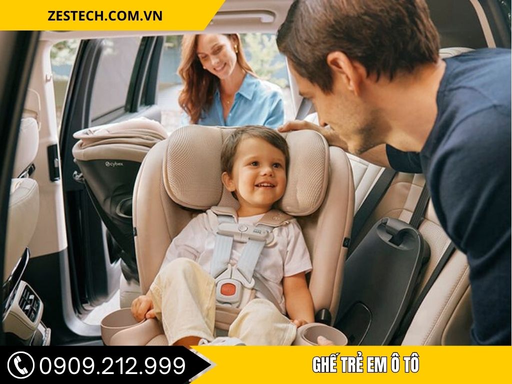 Ghế Trẻ Em Ô Tô Theo Chiều Cao Bé dành cho bé nhỏ, thiết kế ôm sát với dây đai an toàn giúp cố định tư thế và bảo vệ đầu cổ khi di chuyển