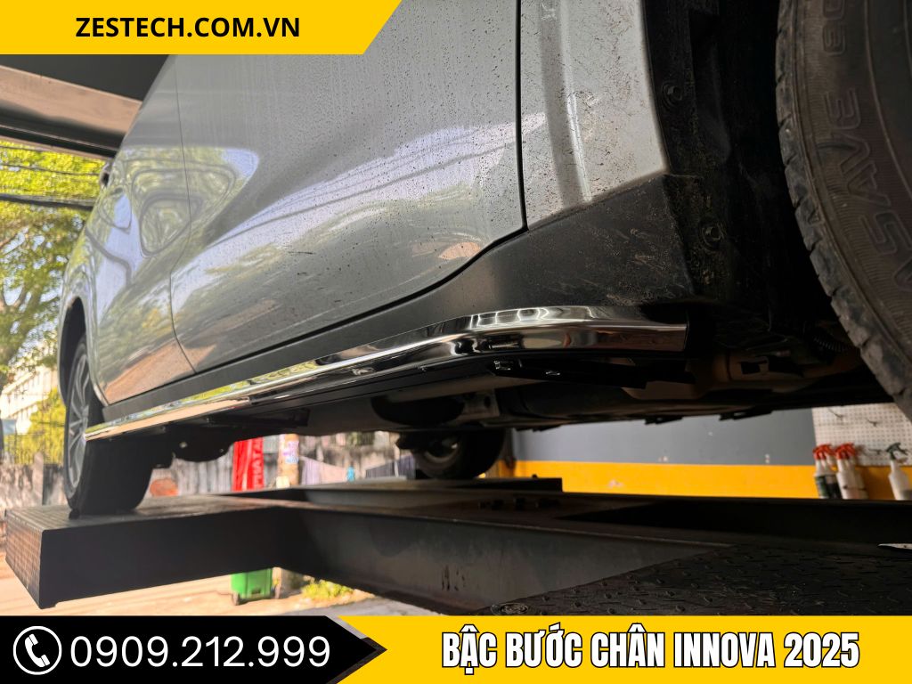 Hình Ảnh Bậc Bước Chân Innova 2025