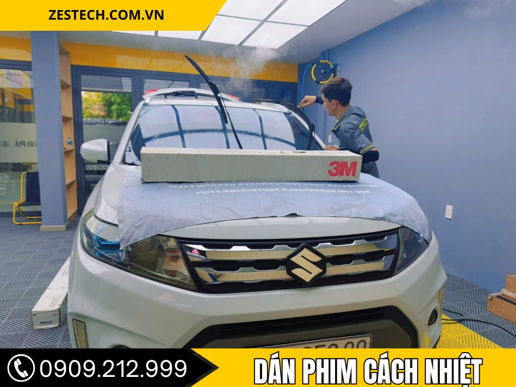Hình Ản Dán Phim Cách Nhiệt Ô Tô