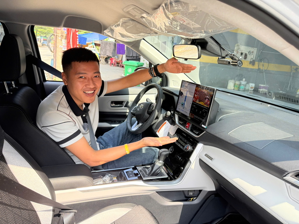 Màn Hình Android Zestech 13 Inch 2K 2026 | Cấu Hình Khủng