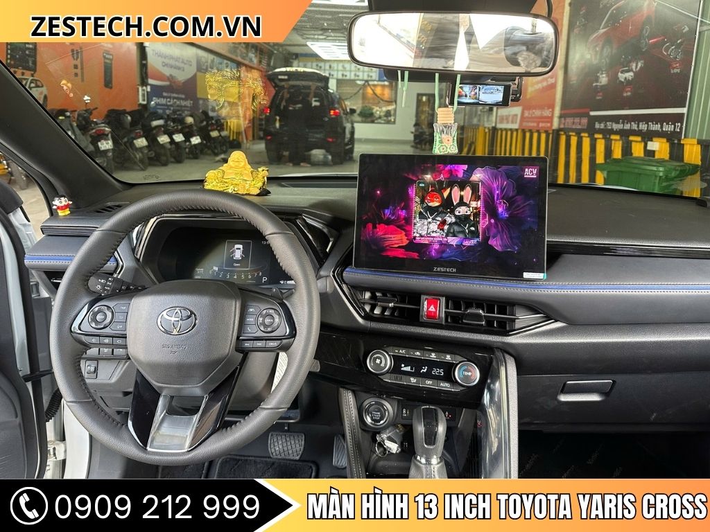 Màn Hình 13 Inch Toyota Yaris Cross