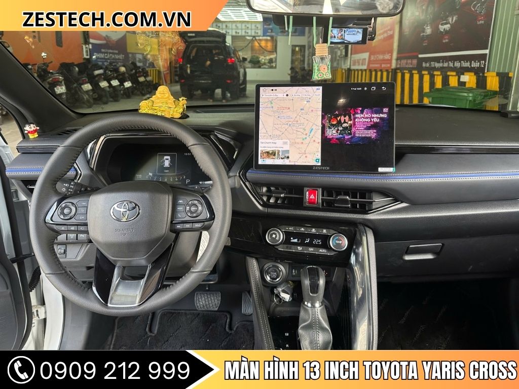 Màn Hình 13 Inch Toyota Yaris Cross