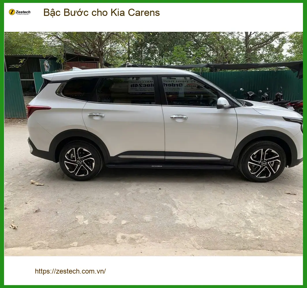 Anh Dũng lắp Bậc Bước cho Kia Carens tại Hóc Môn để lên xuống xe an toàn, tiện lợi ảnh thực tế 2