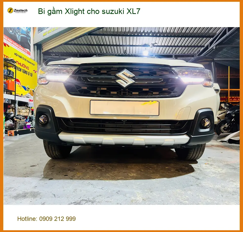Anh Quang độ bi gầm Xlight cho Suzuki XL7 Quận 12 vì đèn zin yếu khi đi đường tối ảnh thực tế 2