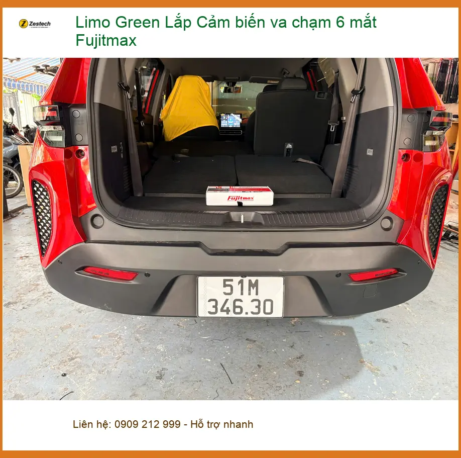 Chị Lan Anh lắp cảm biến va chạm 6 mắt Fujitmax Limo Green tại Thủ Đức an toàn.