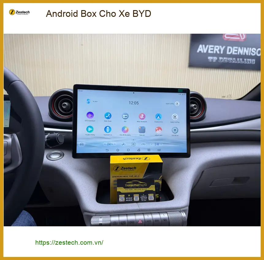 Anh Nhật lắp Android Box cho xe BYD tại Quận 2 để giải trí trên đường công tác