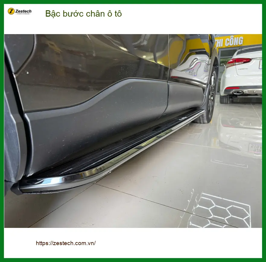 Anh Khải lắp bậc bước chân ô tô Hyundai Santa Fe tại Hóc Môn ảnh thực tế 4