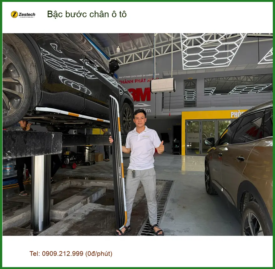 Anh Tùng lắp bậc bước chân ô tô cho Ford Everest tại Quận 7 để gia đình tiện lên xuống ảnh thực tế 3