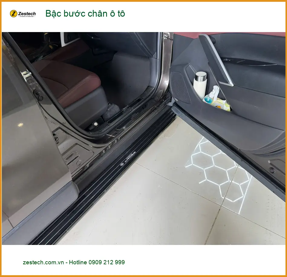 Anh Hải lắp bậc bước chân ô tô cho Hyundai Santa Fe tại Cần Giờ, lên xuống dễ dàng ảnh thực tế 5