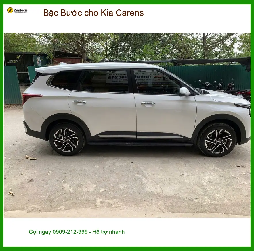 Anh Khang lắp Bậc Bước cho Kia Carens Quận Tân Phú để gia đình lên xuống xe an toàn hơn ảnh thực tế 2