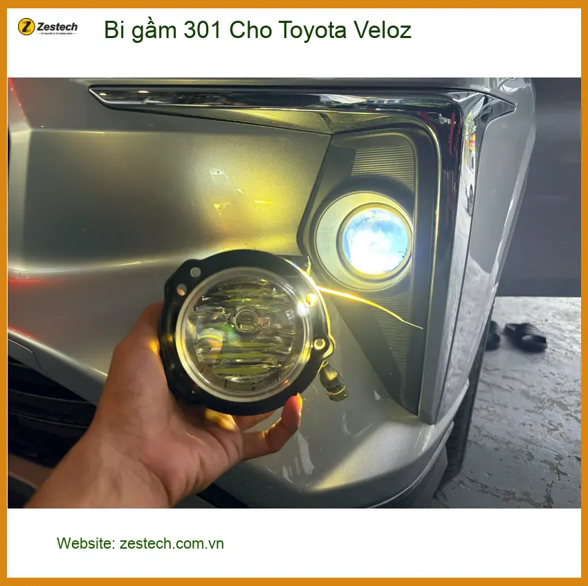 Anh Khoa độ bi gầm 301 cho Toyota Veloz ở Thủ Đức vì đèn zin yếu.