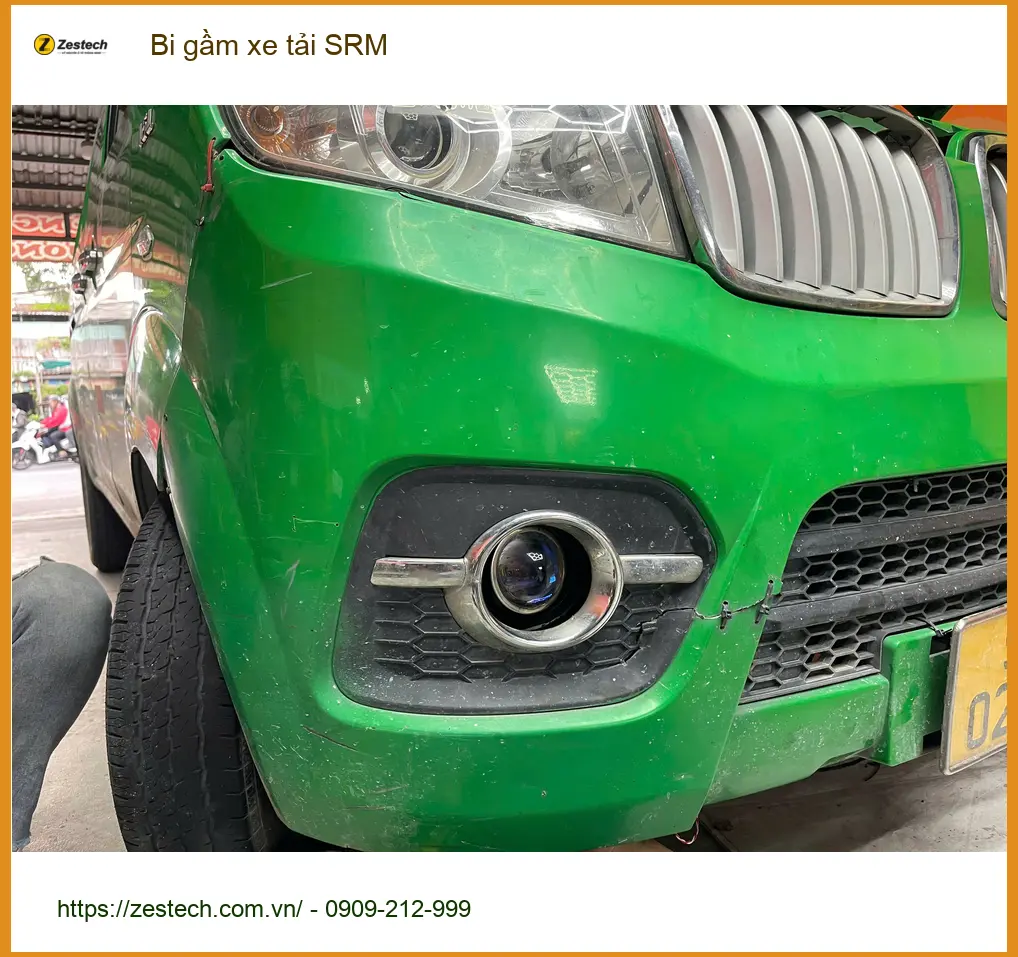 Anh Quang lắp bi gầm SRM T20 tại Quận 12 để cải thiện tầm nhìn khi lái xe ban đêm ảnh thực tế 2