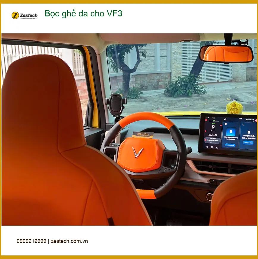 Chị Hà bọc ghế da cho VF3 tại Quận 10 để không gian xe thoáng đãng và dễ vệ sinh hơn
