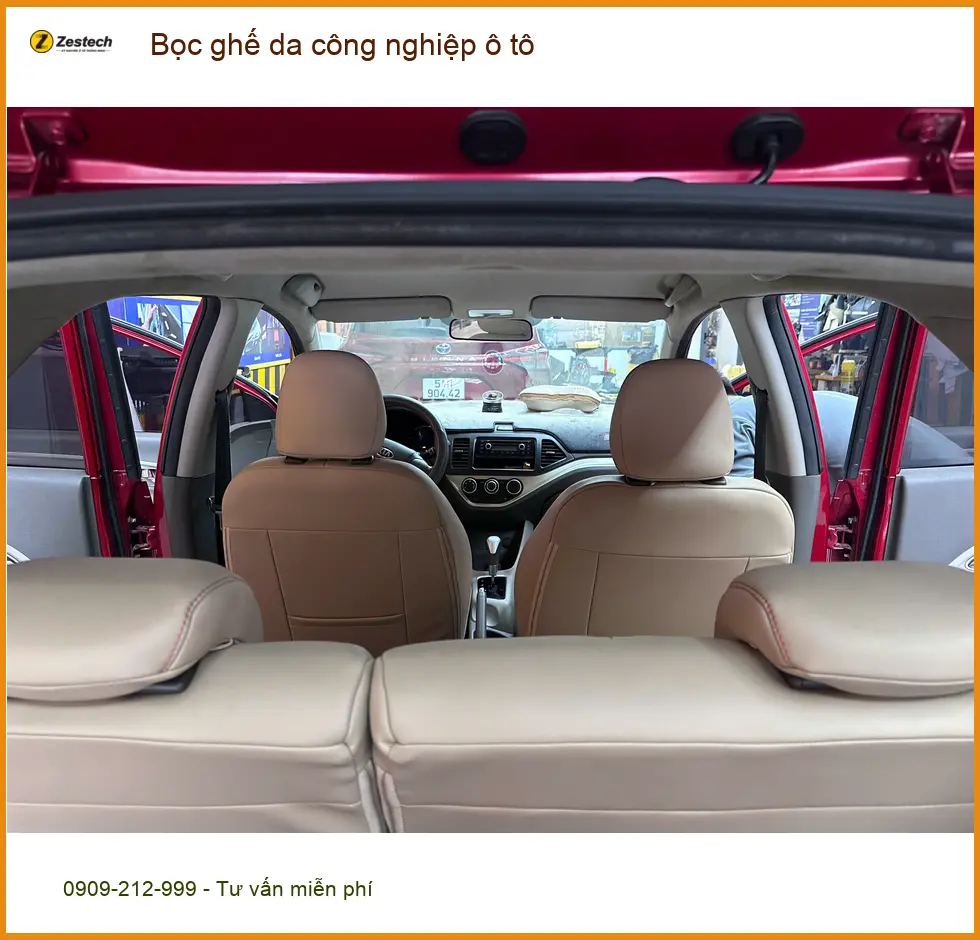 Chị Thảo Kia K3 bọc ghế da công nghiệp ô tô tại Hóc Môn để nội thất luôn mới