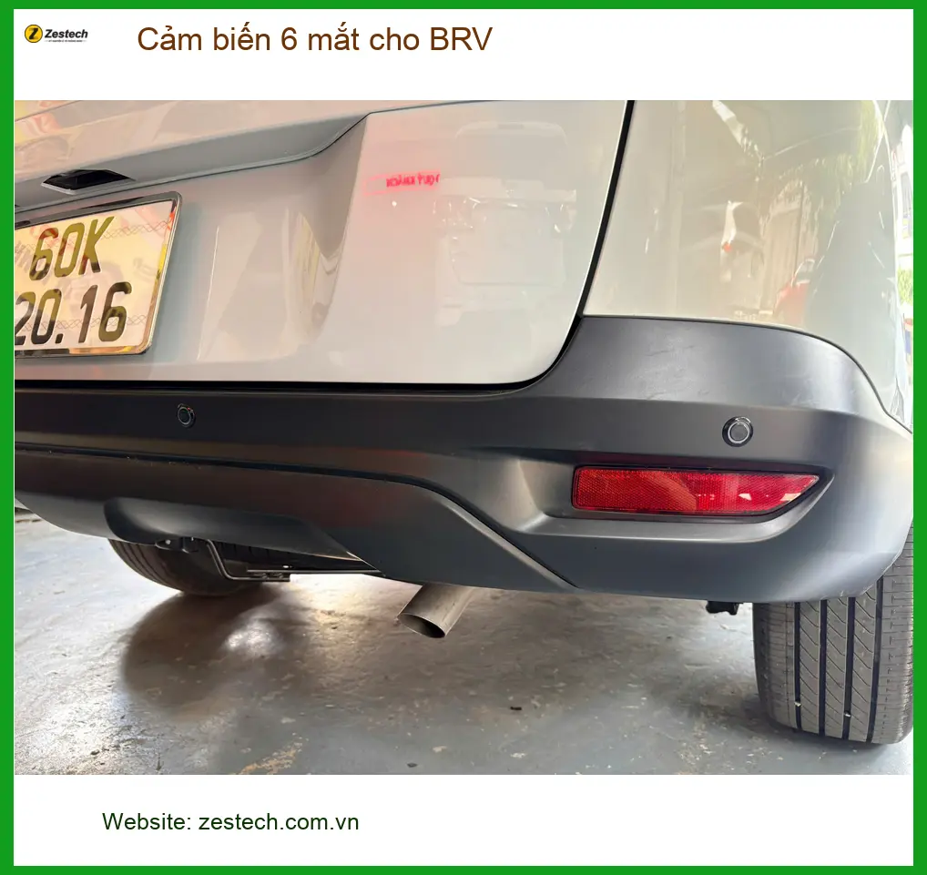 Chú Minh lắp cảm biến 6 mắt cho Honda BRV tại Quận 6 để lái xe an toàn hơn ảnh thực tế 3