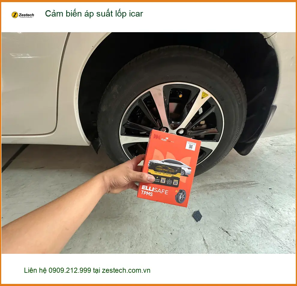 Chú Minh lắp cảm biến áp suất lốp iCar cho Suzuki XL7 tại Quận Nhà Bè ảnh thực tế 2
