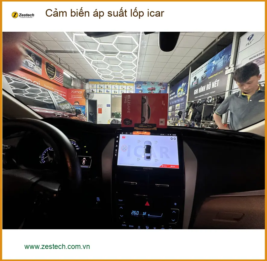 Chú Minh lắp cảm biến áp suất lốp iCar cho Suzuki XL7 tại Quận Nhà Bè ảnh thực tế 4