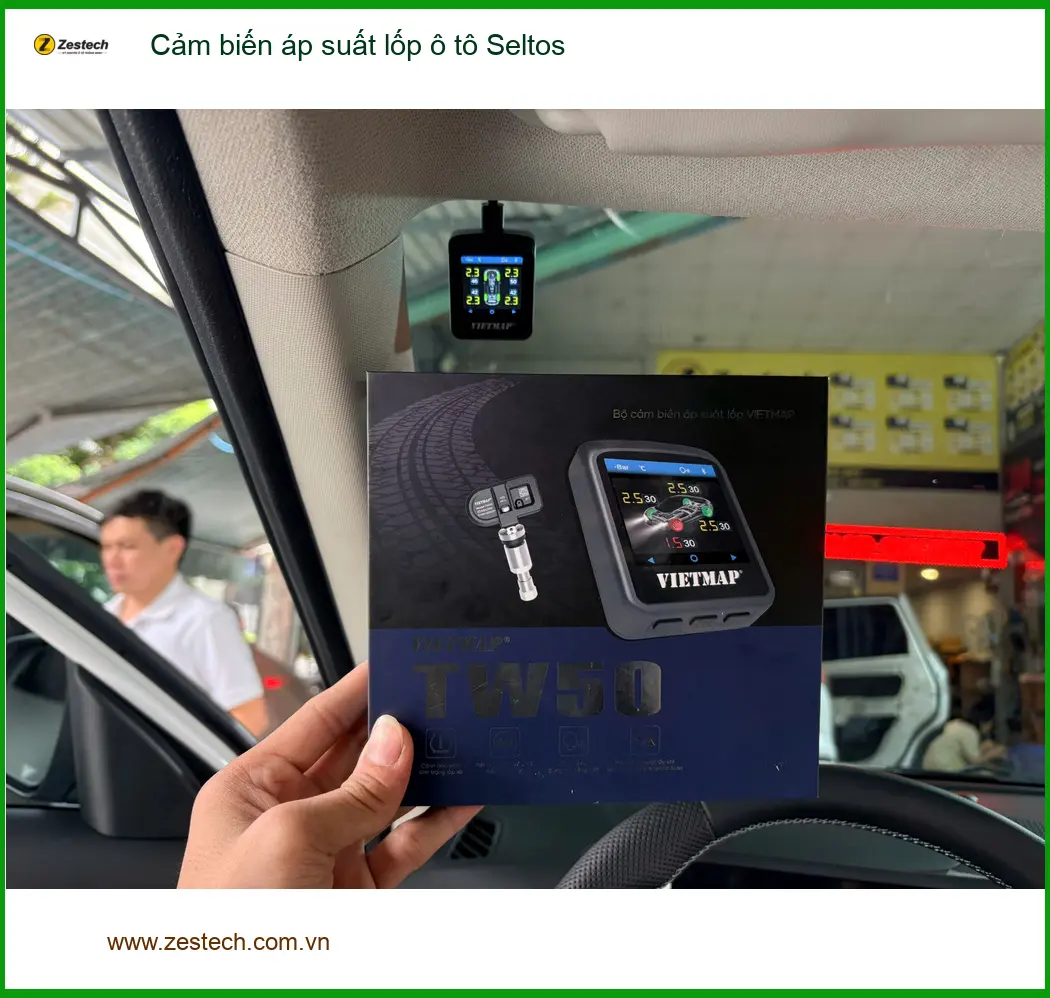 Anh Minh Khôi lắp cảm biến áp suất lốp Seltos ở Quận 9 để an tâm lái xe ảnh thực tế 2