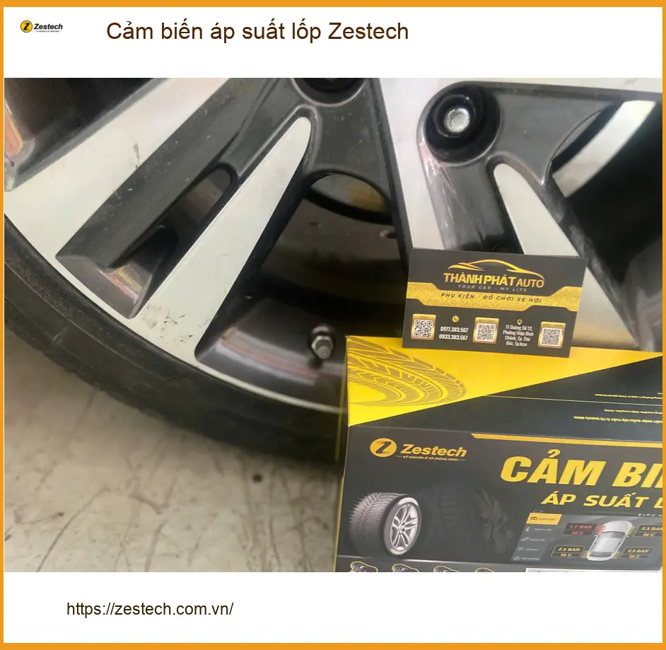 Anh Khải lắp cảm biến áp suất lốp Zestech cho Honda Civic tại Phú Nhuận. ảnh thực tế 2