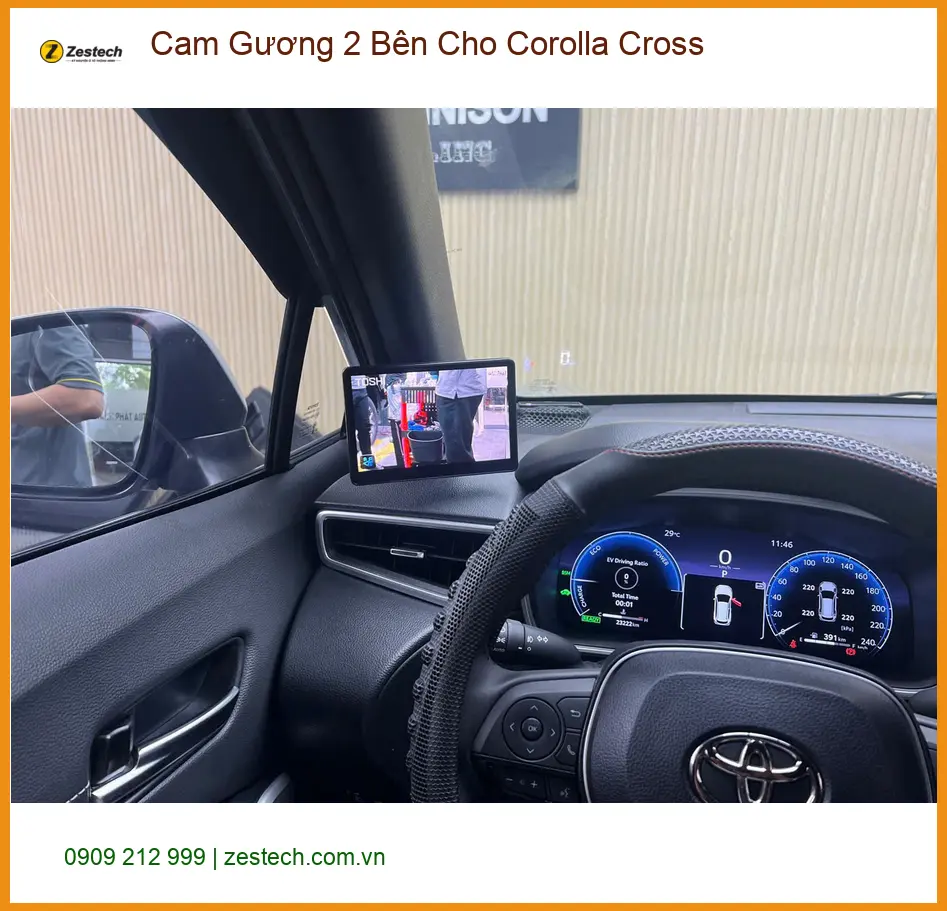 Anh Đạt Corolla Cross lắp cam gương 2 bên tại Quận 12 tránh điểm mù