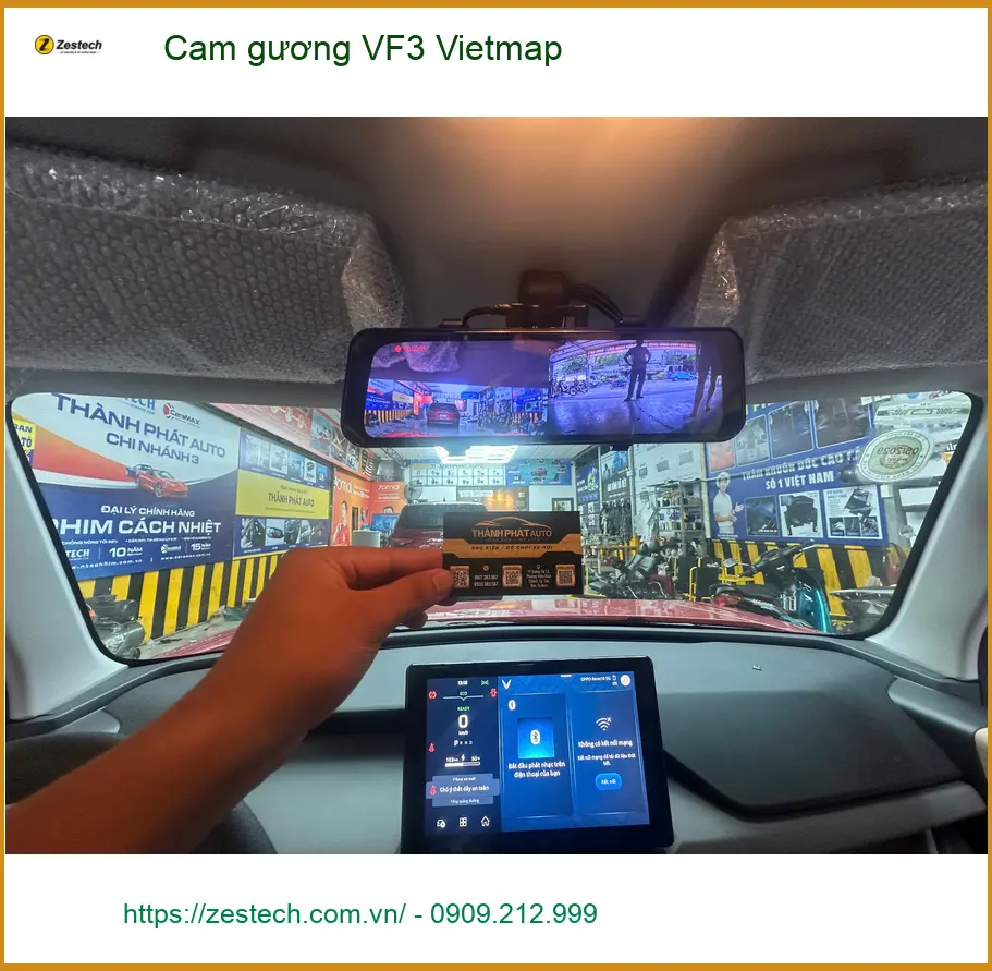 Chị Thu lắp Cam gương Vietmap cho VinFast VF3 tại Hóc Môn để ghi lại hành trình rõ nét ảnh thực tế 4