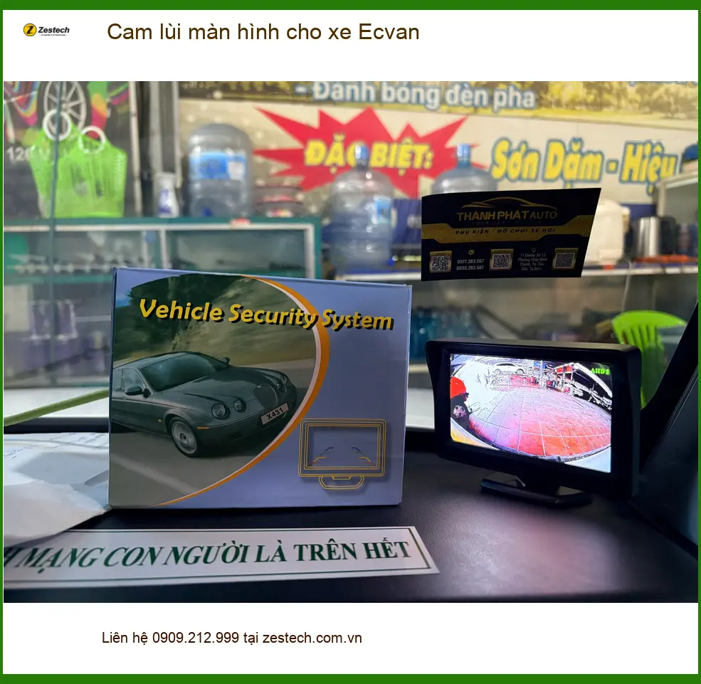 Chú Long lắp cam lùi màn hình cho xe Ecvan tại Củ Chi để an toàn khi đỗ xe ảnh thực tế 2