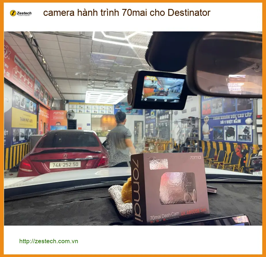 Chị Hà lắp camera hành trình 70mai cho Hyundai Kona tại Quận 7 để an tâm hơn