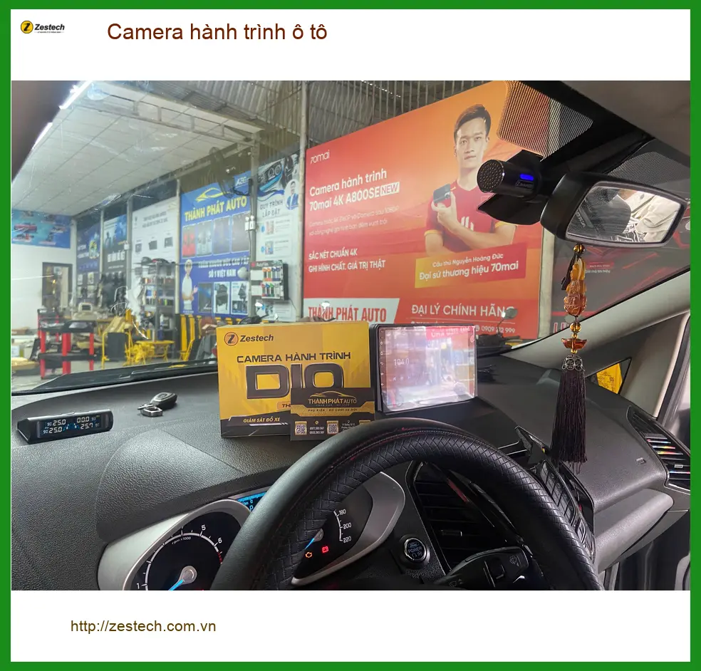 Anh Quang lắp camera hành trình ô tô cho Honda City tại Quận Phú Nhuận