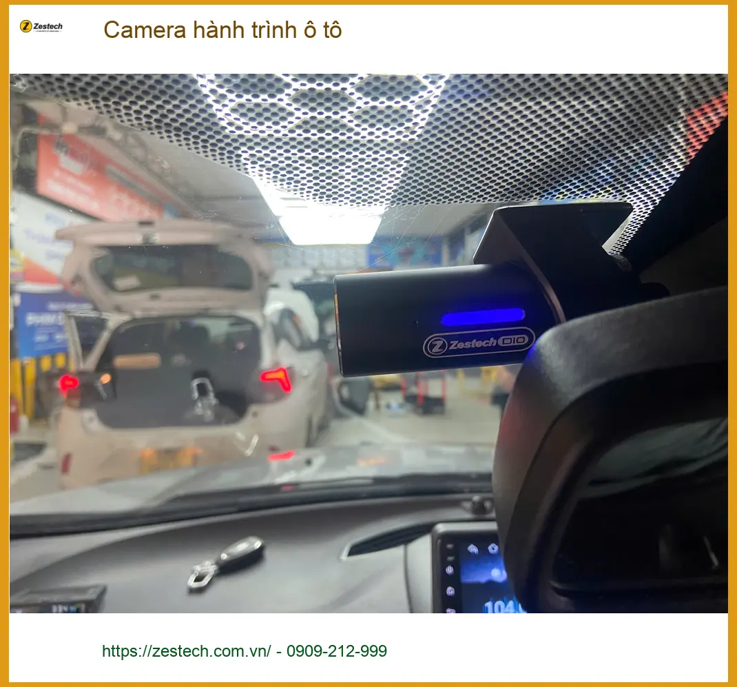 Anh Quang lắp camera hành trình ô tô cho Honda City tại Quận Phú Nhuận ảnh thực tế 3
