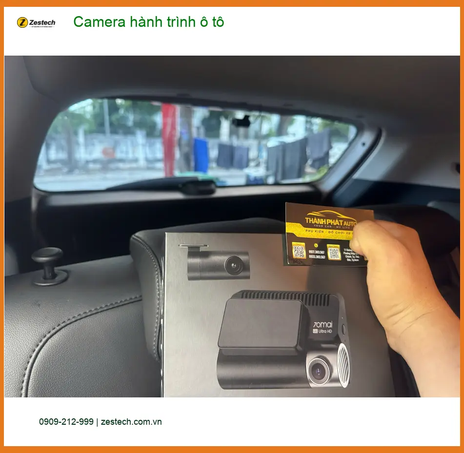 Chị Thảo lắp camera hành trình ô tô cho Toyota Vios tại Quận 10 để ghi lại hành trình an toàn ảnh thực tế 2