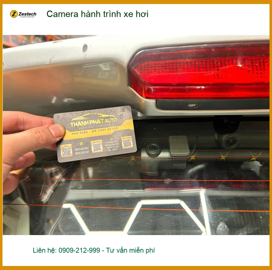 Anh Khải lắp Camera hành trình xe hơi Honda CRV Quận 10 để đảm bảo an toàn
