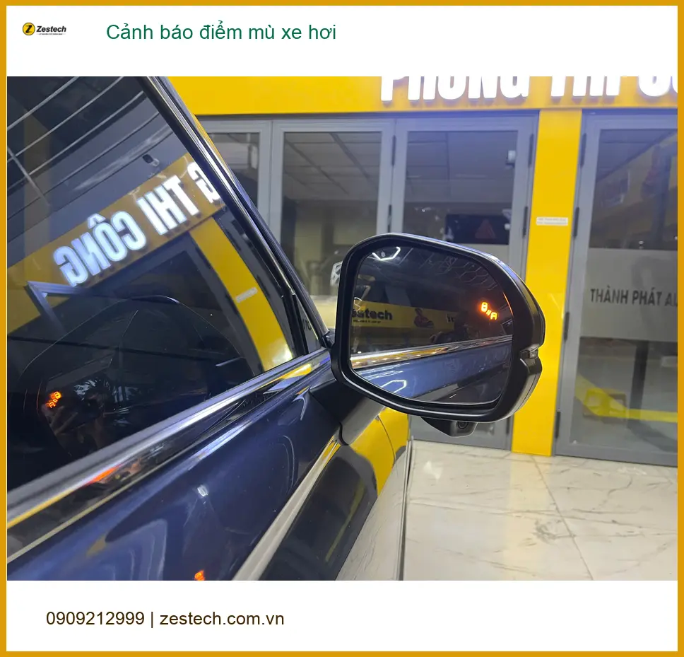 Anh Long lắp cảnh báo điểm mù Kia Sorento tại Thủ Đức tránh va chạm. ảnh thực tế 2