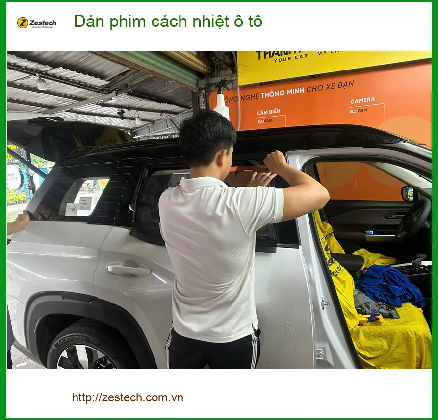Anh Nam dán phim cách nhiệt ô tô cho Honda CRV tại Quận 10 chống nóng hiệu quả ảnh thực tế 3