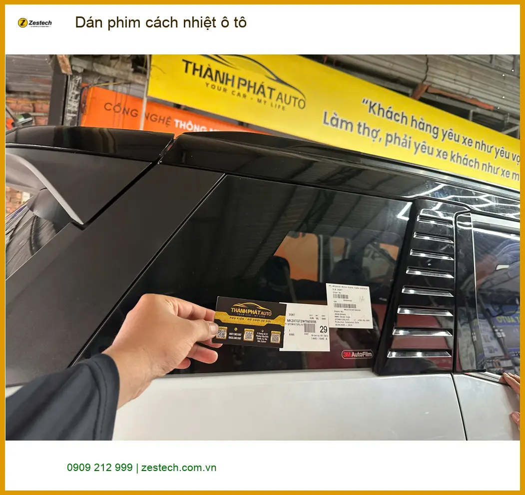 Chú Hưng dán phim cách nhiệt ô tô cho Kia K3 tại Thủ Đức chống nóng hè ảnh thực tế 3