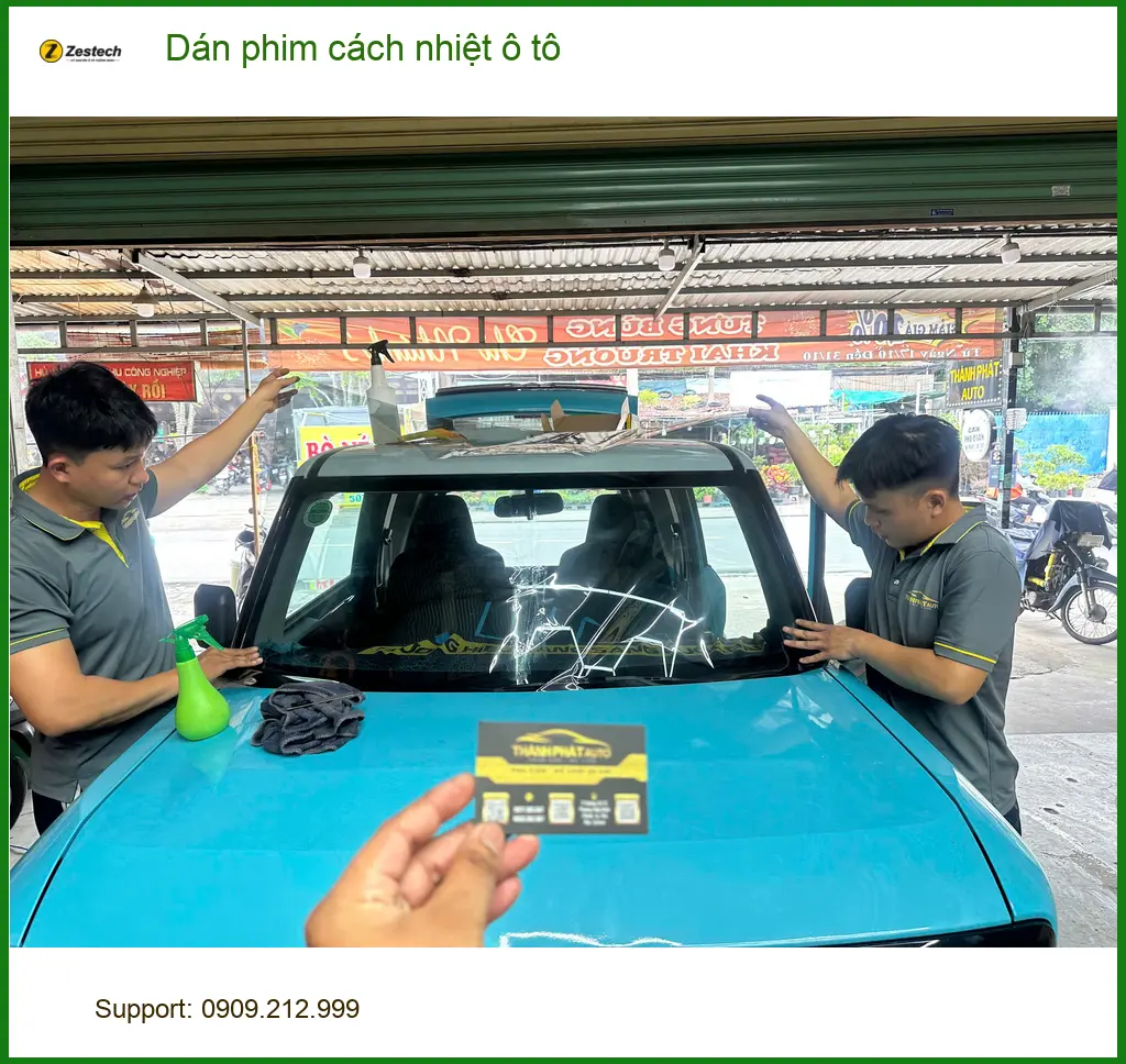 Anh Quân dán phim cách nhiệt ô tô Hyundai SantaFe tại Quận Gò Vấp để chống nóng hiệu quả