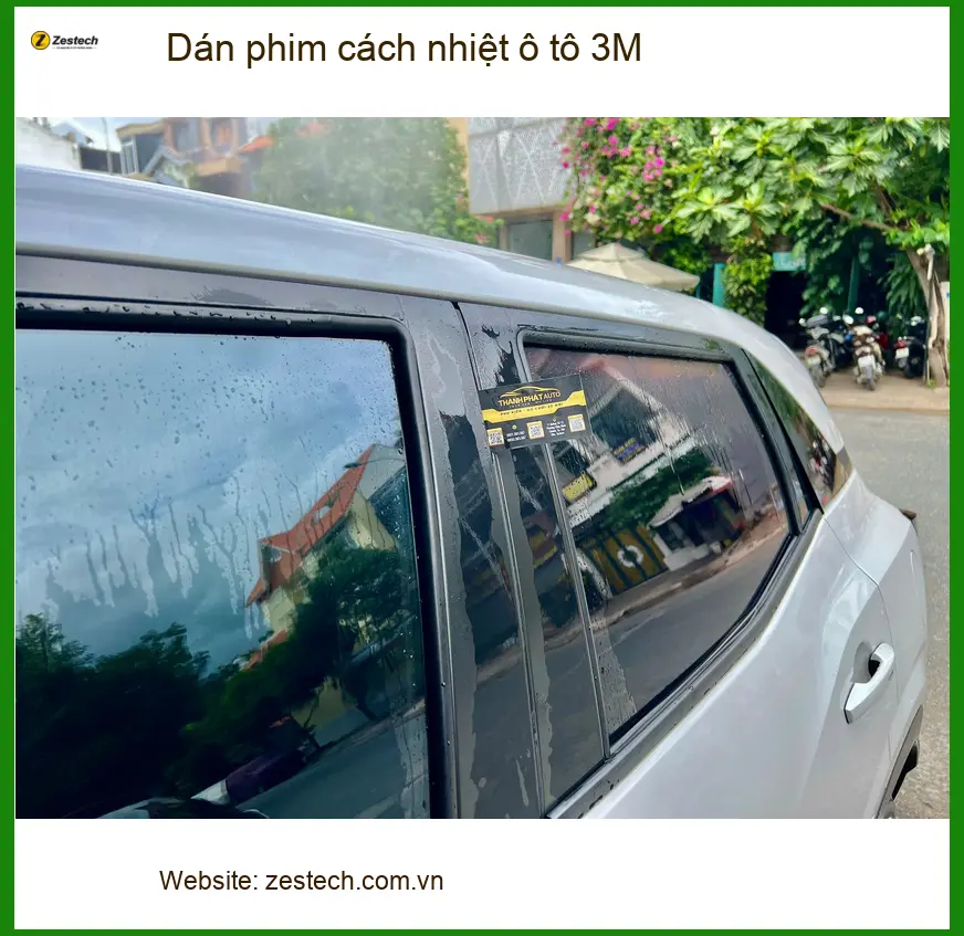 Chú Minh dán phim cách nhiệt 3M cho Hyundai Accent tại Quận 12 mùa nắng nóng