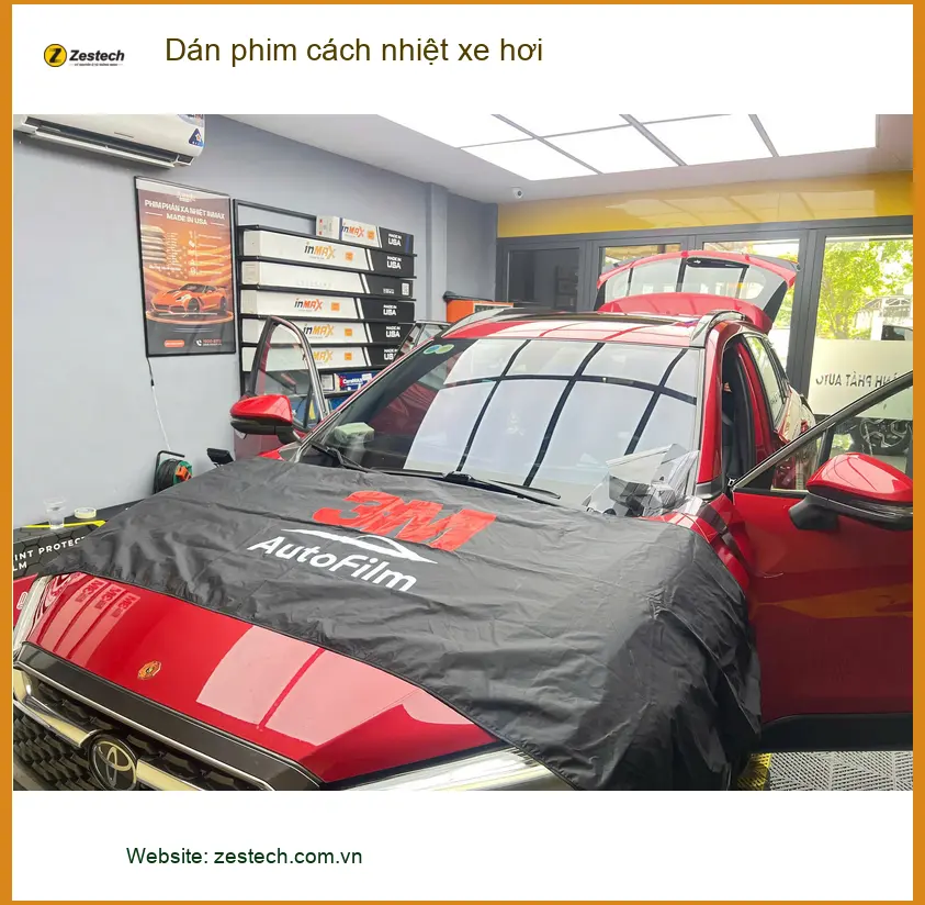 Chú Minh dán phim cách nhiệt Hyundai Santa Fe Quận Huyện Nhà Bè để bảo vệ nội thất ảnh thực tế 3